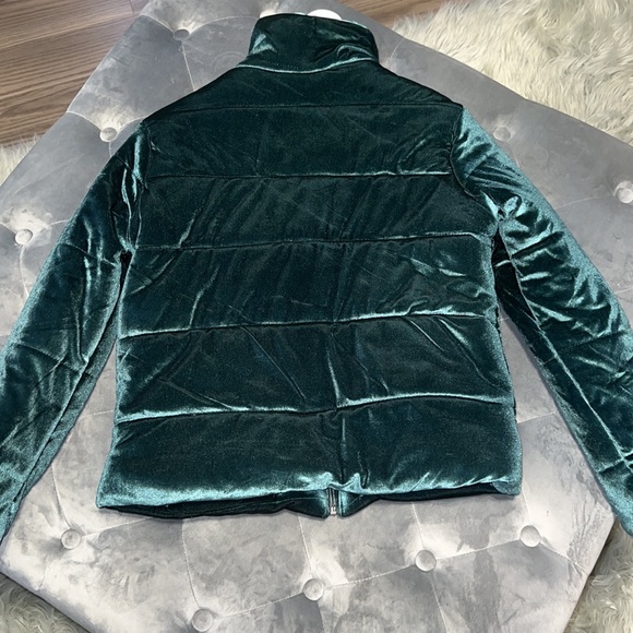 Velvet coat - Picture 4 of 5